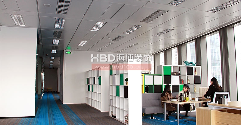 廣告公司辦公室,辦公室裝修設(shè)計(jì),廣州東塔辦公室,創(chuàng)意辦公空間.jpg